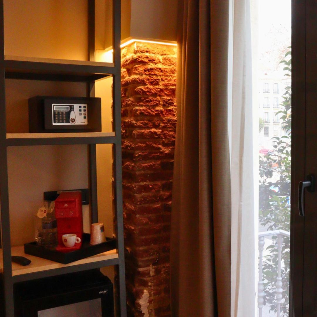Hostal La Rua-Montera Мадрид Екстериор снимка