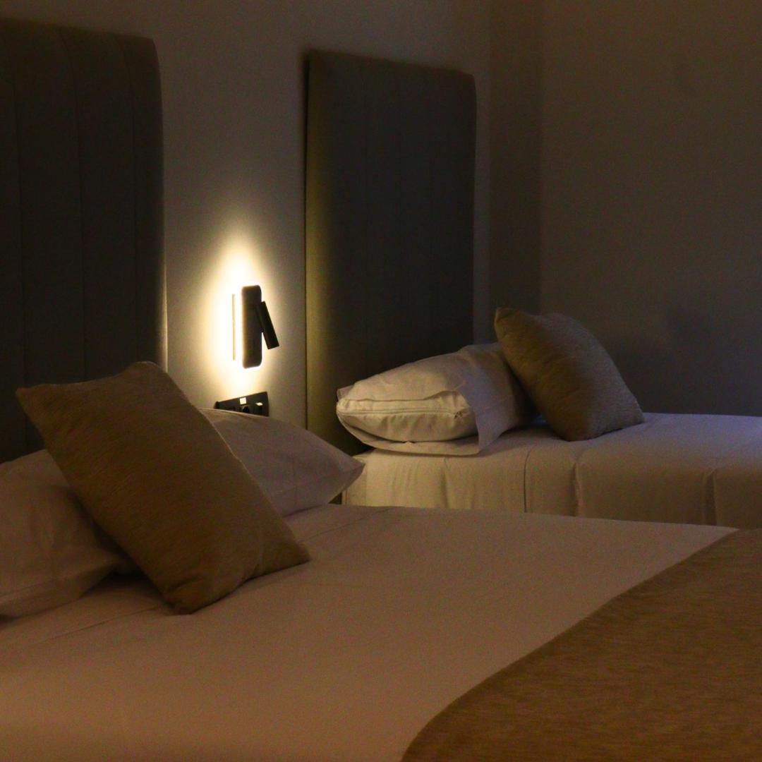 Hostal La Rua-Montera Мадрид Екстериор снимка