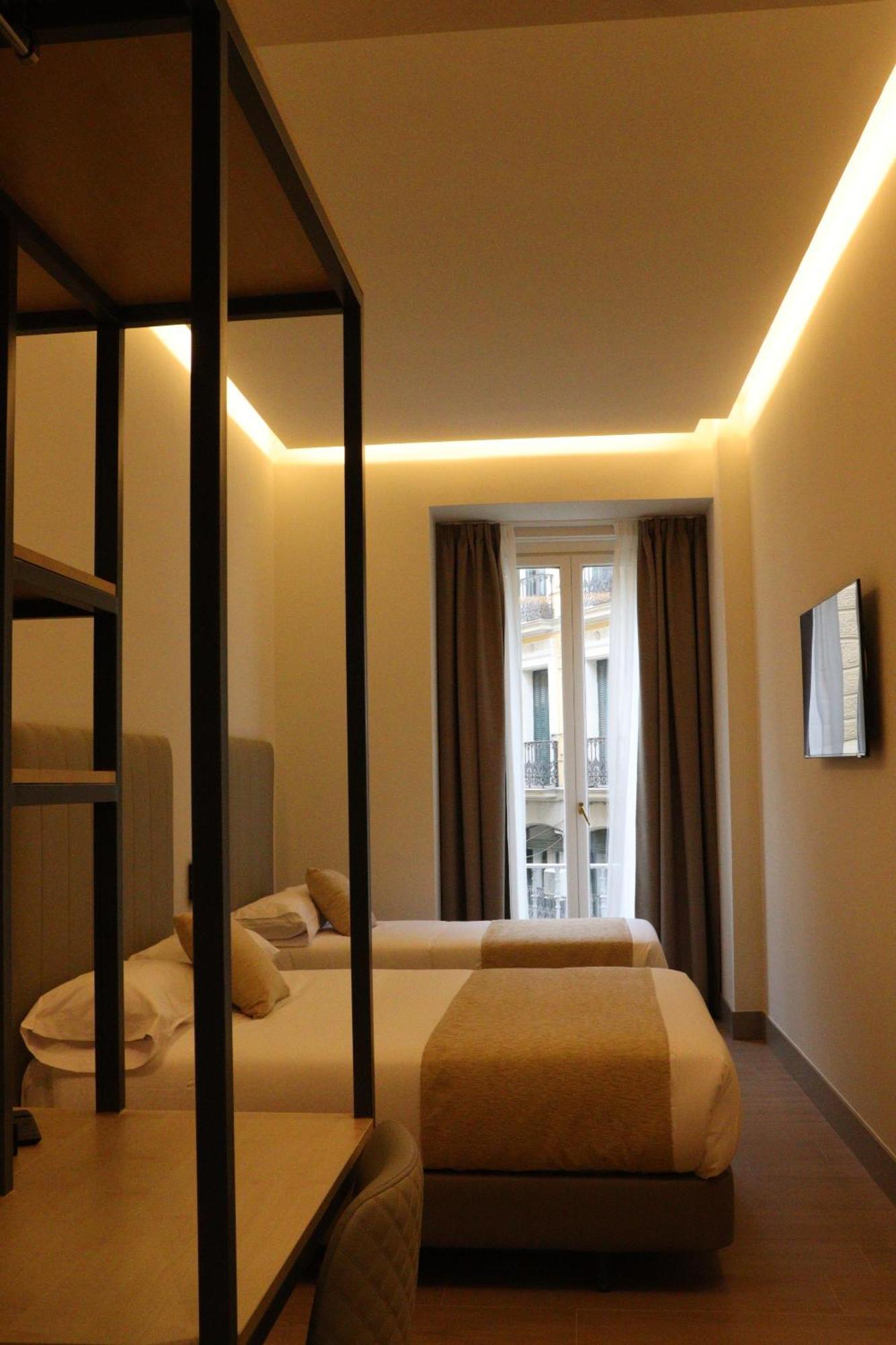 Hostal La Rua-Montera Мадрид Екстериор снимка